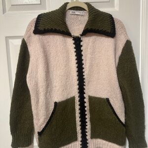 Zara Olive and Cream Knit Sweater